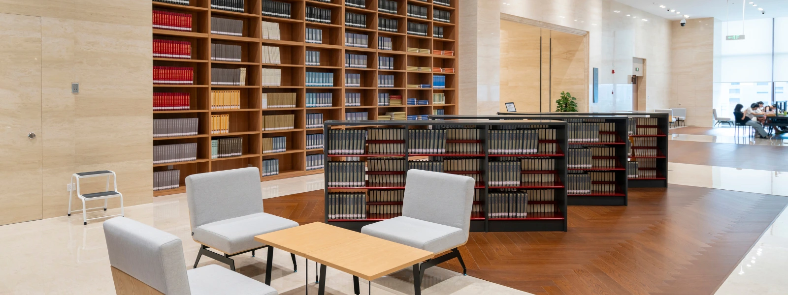 Mid century modern library ideas and inspo., image size:1600x600